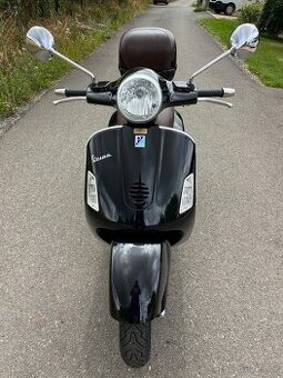 Vespa GTS 200