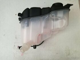 Nádrž na chladící kapalinu Mondeo Ford, volvo xc