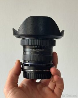 Laowa 15 mm f/4 Wide Angle Macro - Canon EF