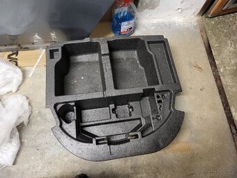 Výplň kufru superb 3