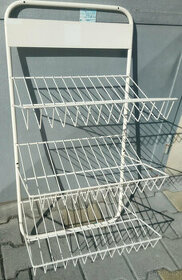 police nástěnná kovová s komaxit.nástřikem 60x30x120v. s 3 d