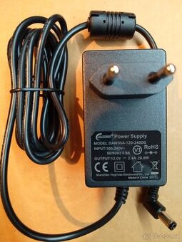 Zdroj, adaptér 12V 2,4A
