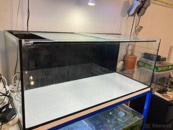 Stojan na tři akvária 110x120x40 (dxvxš)