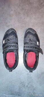 Prodám MTB tretry Diadora Geko vel 25.5cm včetně kufrů