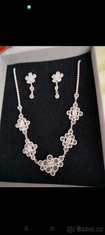Set náhrdelníku a náušnic