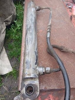 Pistnice TATRA 815 a prevodka rizeni