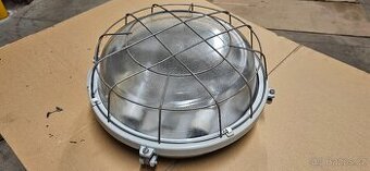 Kvalitní venkovní světlo 2x100W IP65