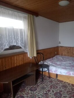 Pronájem bytu v domě se zahradou