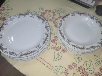 🩵 Retro sada talířů Opalex Czechoslovakia – 6 hlubokých + 6