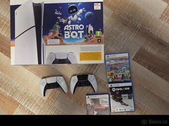 PS5 Slim mechanika, 2 ovladace, 3 hry