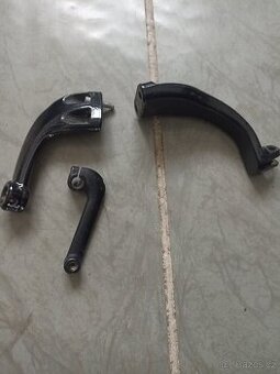 Prodám držáky stupaček, řadící páku HD Sportster