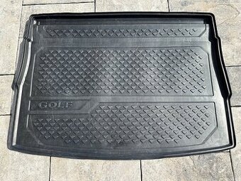 Vana do kufru plastová VW Golf Sportsvan 2014-2021