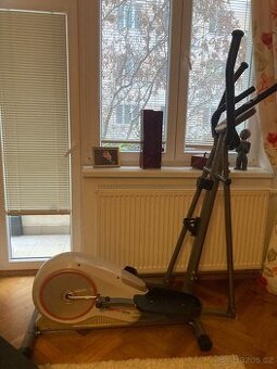 Eliptický trenažér