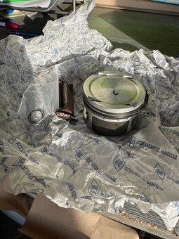 sada pístů Fabia 1,4 16V