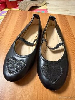 dívčí letní střevíce vel. 33