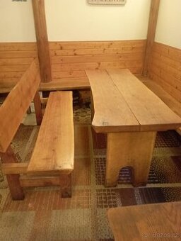 Masivní stůl a lavice set