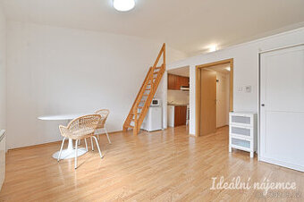 Podnájem bytu 1+kk, Osvobození, Adamov,  10.000 Kč/měs, 30 m