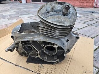 motor Jawa kývačka 250