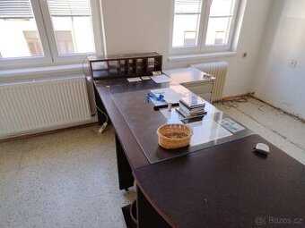 Pracovní psací stůl