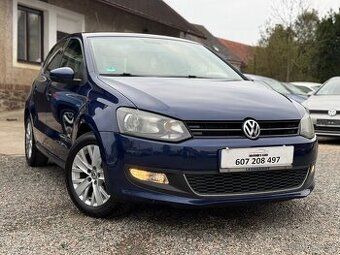 VW Polo 1.2i 51kw LIFE (SUPER STAV - VELKÝ SERVIS)