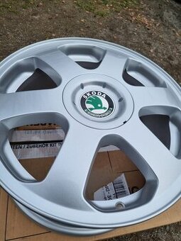 5x100 r15 Škoda Octavia I Nová