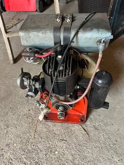 Benzinový motor