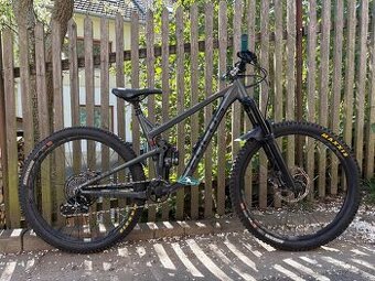 Celoodpružené horské kolo Focus Jam