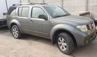 Nissan Pathfinder 2.5dci,rv 2007,manuál,alu,klima,navi