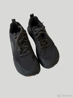 Altra LONE PEAK 9+ Black