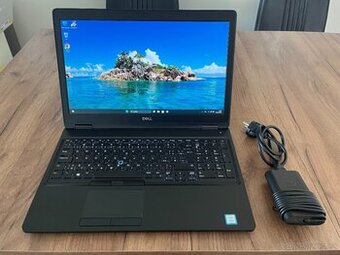 UltraBook Dell Latitude 5590 15.6" FHD IPS-i5 8th-SSD 256GB