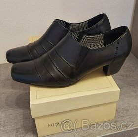 SLEVA - Prodám dámské kožené boty zn. Minozzi. vel. 39