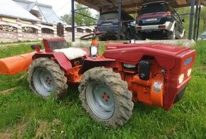 Kloubový traktor Pasquali 4x4 s frézou a vertikutátorem