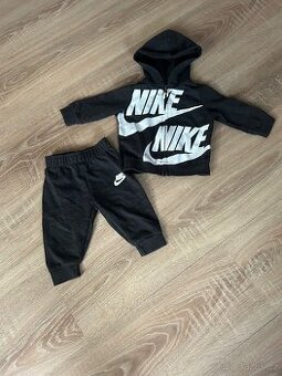 Souprava Nike