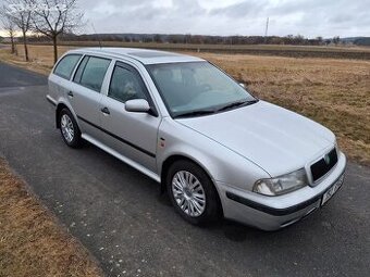 Škoda Octavia Combi 1.8T 110Kw