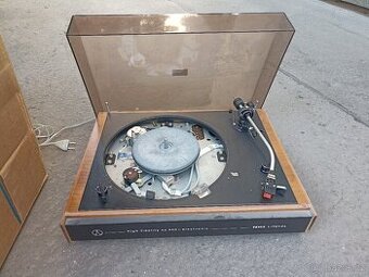 Gramofon Tesla