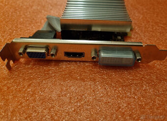 MSI GeForce N210 1GB - 1