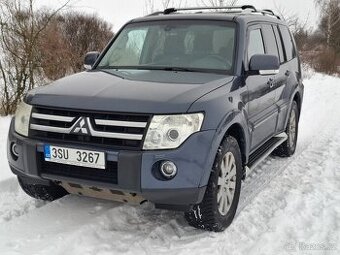Mitsubishi Pajero 3,2DiD, 2009, DPH, 7 míst