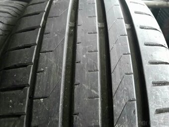 2ks pěkných letních pneu 225/45 R19 Falken