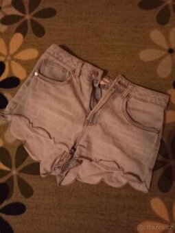 Dívčí kraťasy vel. 34/XS zn. H&M, F&F a FB Sisters - 1