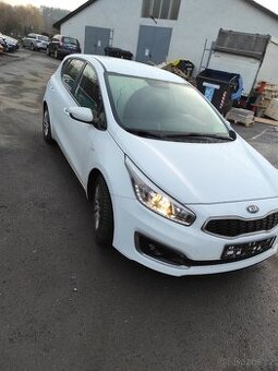 Kia Ceed JD 1.6 GDI