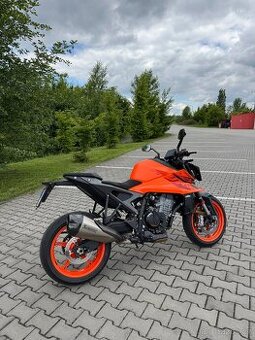KTM 990 DUKE ORANGE 2024