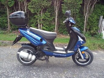 Prodám skútr JONWAY 50 4T r.v 2010