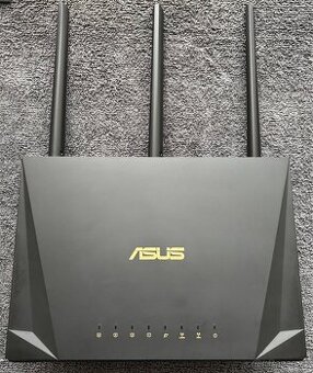ASUS WiFi router RT-AC65P.