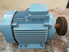 Elektromotor patkový 6.8Kw.