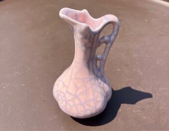 Keramická mini vázička s ouškem – výška 8,5 cm - 1