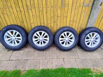 Alu kola Mitsubishi R16, 6.5J/ET46, KUMHO 215/70