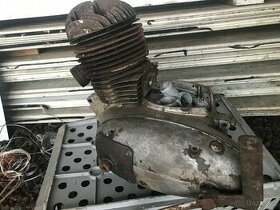 Motor 250 pérák