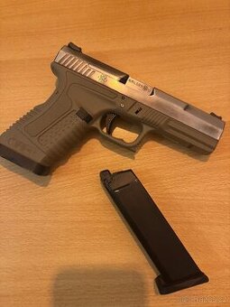 Airsoftová pistole
