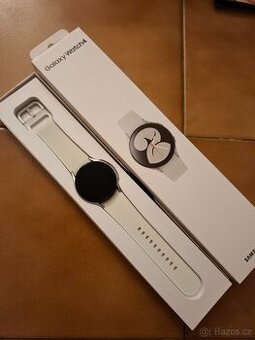 SAMSUNG WATCH4