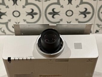 Panasonic PT-EX600 6000 ANSI